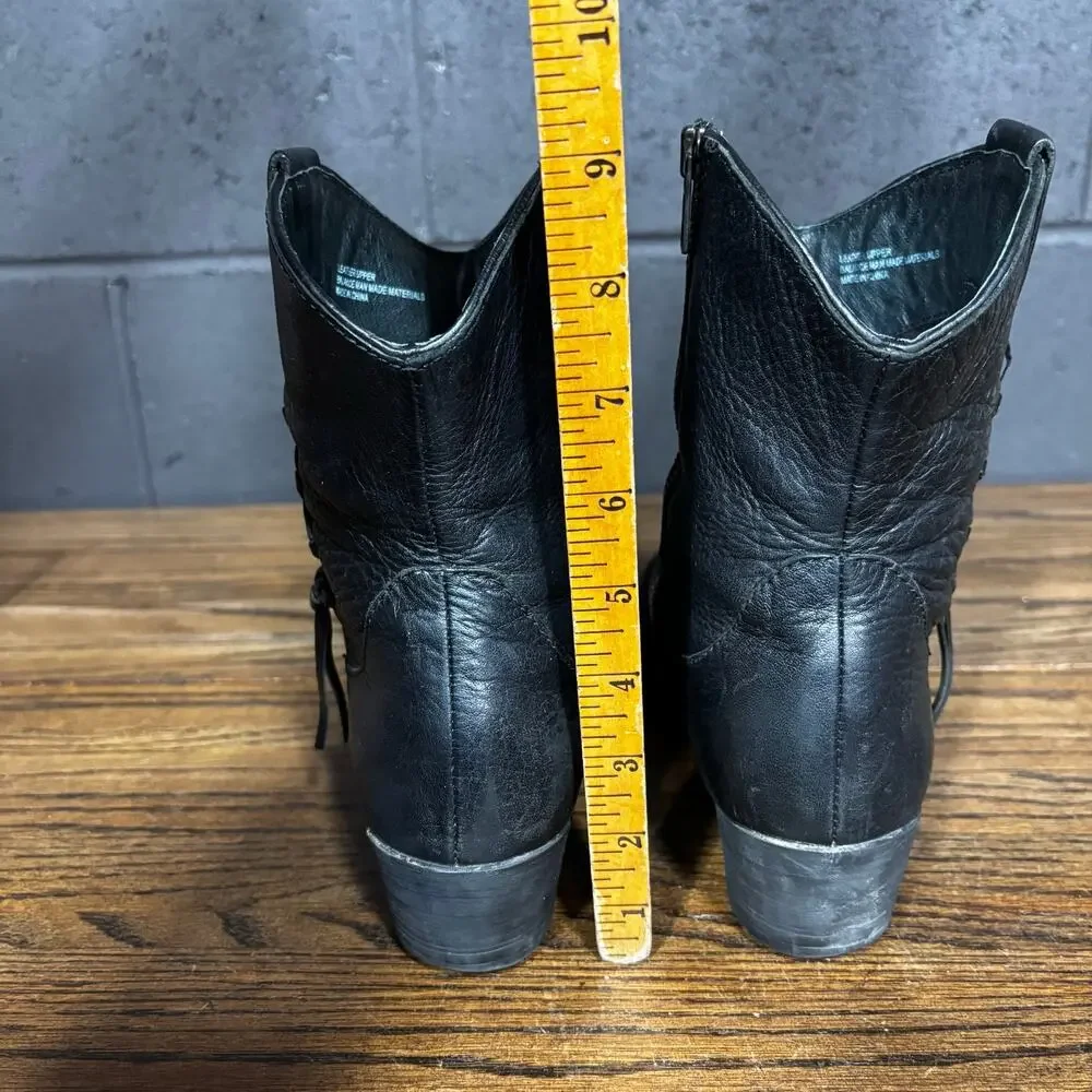 Born Women’s Black Leather Ankle Boots Side Zip Low Heel Western Size 9